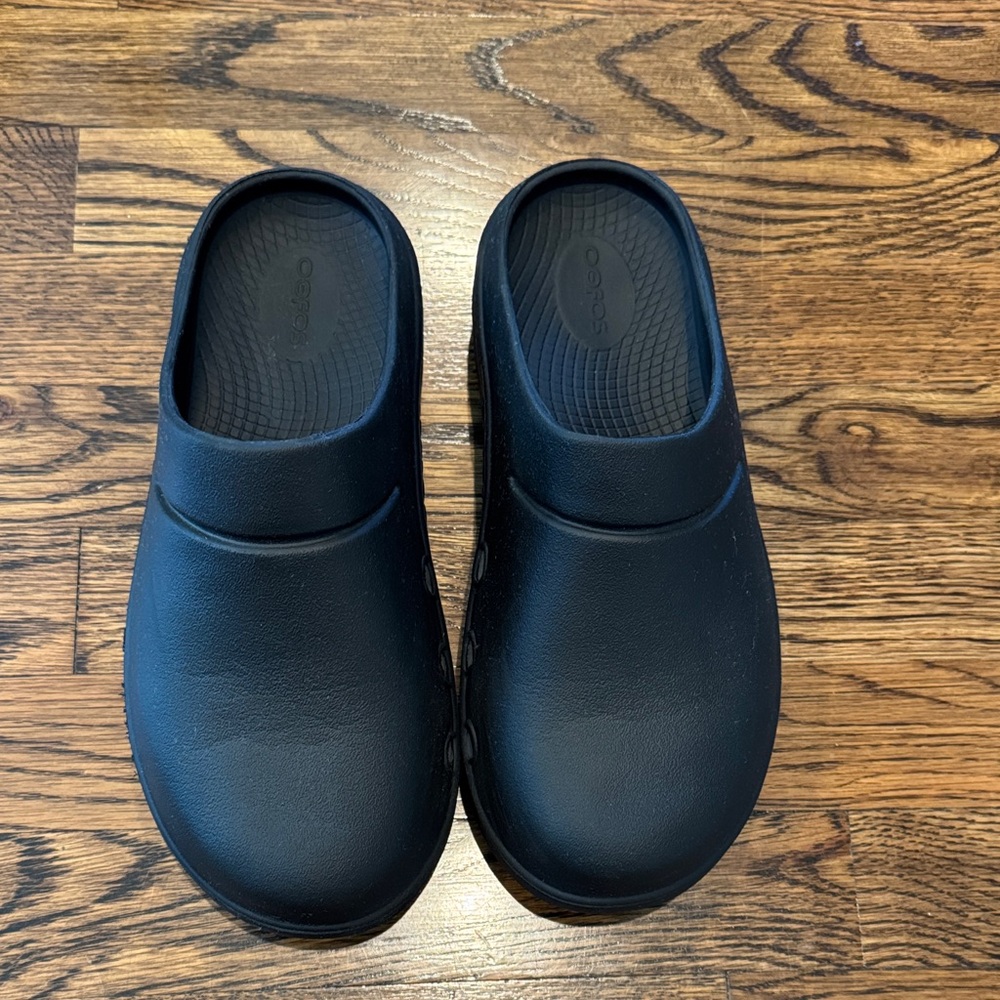 OOFOS Black Comfort Slip-Ons